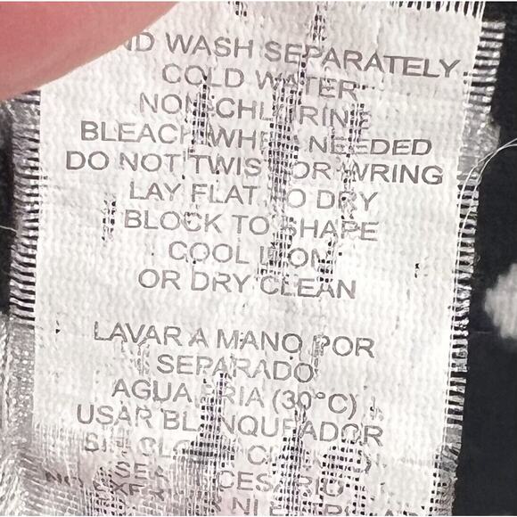 KENSIE Polka Dot Black/White Lightweight Sweater Sz Sm - Picture 5 of 5